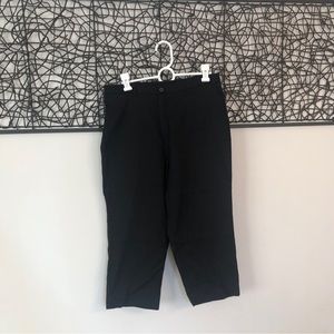 Briggs New York Black Capris